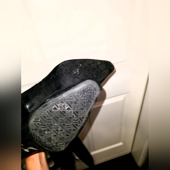 Nine West Kitten Mini Heel Black Boots Sz 10 - Picture 7 of 7